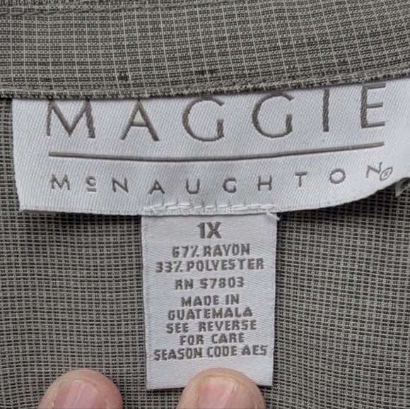 Maggie McNaughton 1X rayon/polyester blend - Picture 3 of 10